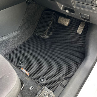 EVA коврики на Toyota Yaris IV 2019 - 2025 в Нальчике