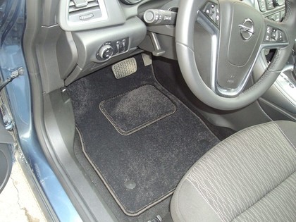 Коврики на Opel Astra J 2009 - 2015 в Нальчике