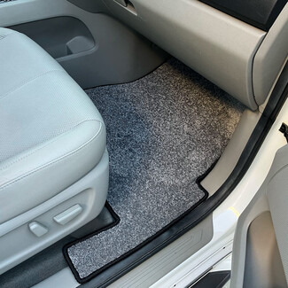 Ворсовые коврики на KIA Carnival III 7 мест 2014 - 2021 в Нальчике Ворсовые коврики на KIA Carnival III 7 мест 2014 - 2021 в Нальчике