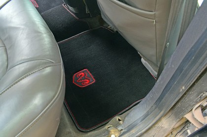 Коврики на Dodge Intrepid II 1997 - 2004 в Нальчике