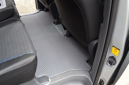 Коврики на Toyota Noah (R70) 2007 - 2013 в Нальчике