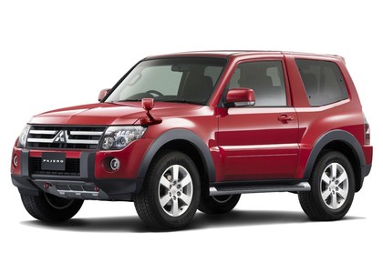 Ворсовые коврики на Mitsubishi Pajero IV 2006 - 2021 в Нальчике