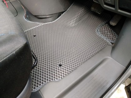 Коврики на Toyota Noah (R70) 2007 - 2013 в Нальчике