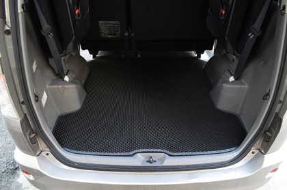 Коврики на Toyota Noah (R60) 2001 - 2007 в Нальчике