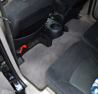 Коврики на Mitsubishi Grandis 2003 - 2009 в Нальчике