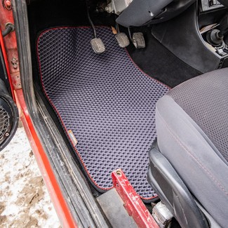 Коврики на Lada (ВАЗ) 2101, 2102, 2103, 2104, 2105, 2106, 2107 1970 - 2012 в Нальчике