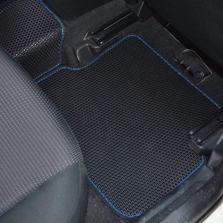 Коврики на Mazda Axela II 2009 - 2013 в Нальчике