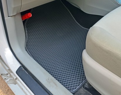EVA коврики на Toyota Prius Alpha 2011 - 2021 в Нальчике