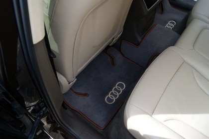 Ворсовые коврики на Audi Q5 I 2008 - 2017 в Нальчике