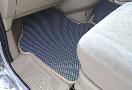 Коврики на Nissan Serena (C24) 1999 - 2005 в Нальчике