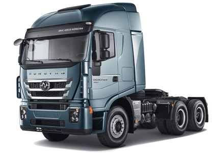 Ворсовые коврики на Hongyan SAIC-IVECO Genlyon кабина C500 2023 - 2025 в Нальчике