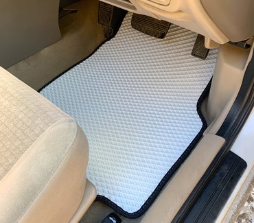 Ворсовые коврики на Nissan Sunny (B15) 1998 - 2004 в Нальчике