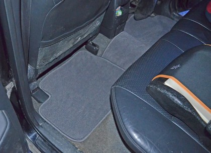 Коврики на Toyota Rav4 II 2000 - 2006 в Нальчике