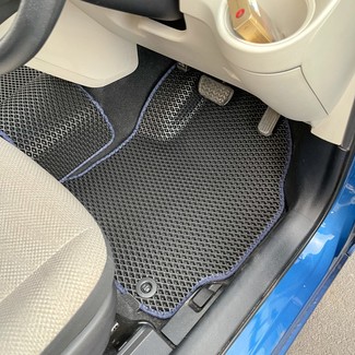 Коврики на Toyota Sienta II 2015 - 2022 в Нальчике