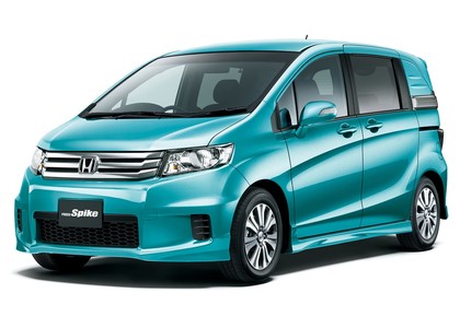 Коврики на Honda Freed Spike 2010 - 2016 в Нальчике