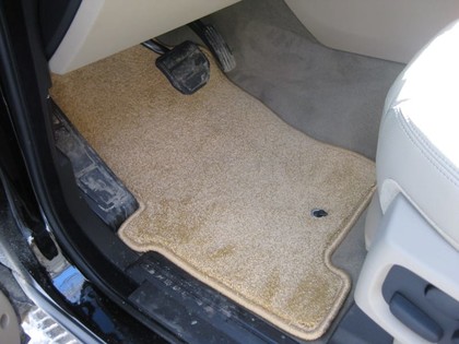 Коврики на Land Rover Discovery III 2004 - 2009 в Нальчике