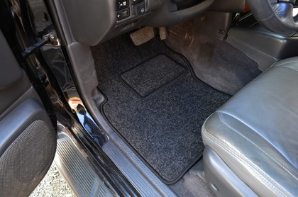 Ворсовые коврики на Infiniti QX4 1996 - 2003 в Нальчике