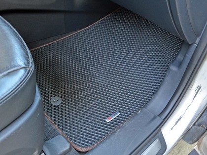 Коврики на Hyundai Santa Fe III 2012 - 2019 в Нальчике