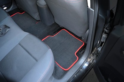 Коврики на Renault Megane II 2002 - 2008 в Нальчике