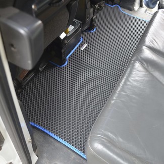Коврики на Nissan NV200 2009 - 2025 в Нальчике