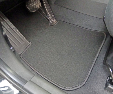 Коврики на BMW 2 Active Tourer (F45) 2014 - 2022 в Нальчике