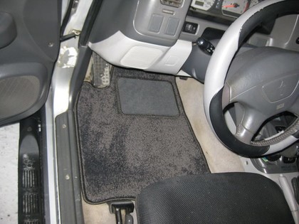 Коврики на Mitsubishi Montero Sport I 1996 - 2008 в Нальчике
