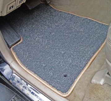 Ворсовые коврики на Lexus LX 470 1997 - 2007 в Нальчике
