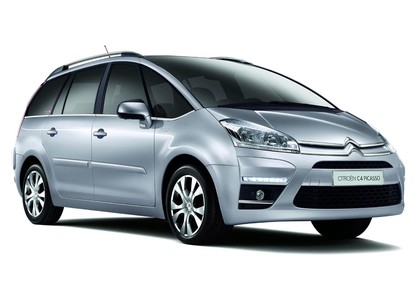 Коврики на Citroen C4 Picasso I 2006 - 2014 в Нальчике