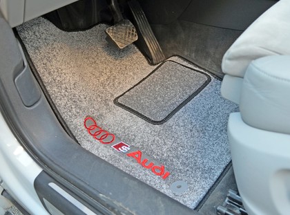 Ворсовые коврики на Audi Q3 (8U) 2011 - 2019 в Нальчике